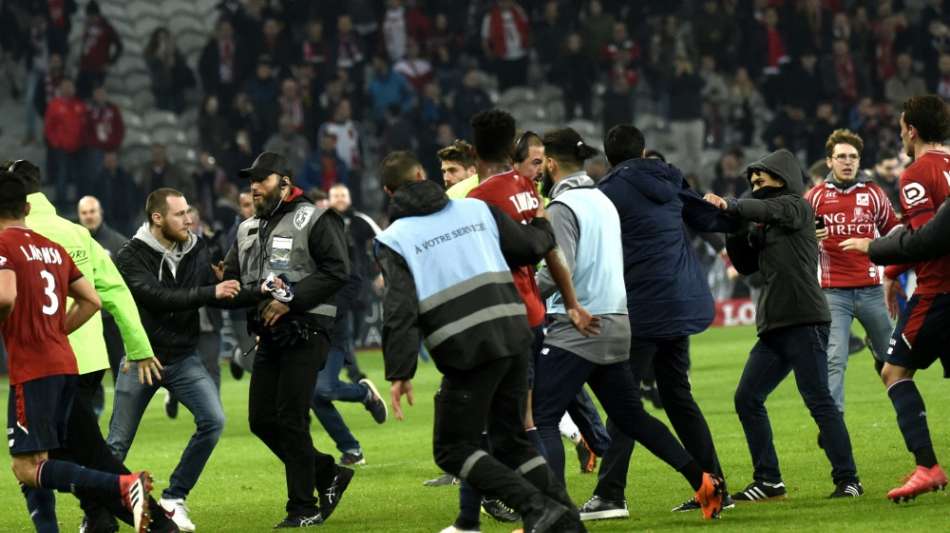 Lille-Anhänger nach Platzsturm zu acht Monaten Haft verurteilt