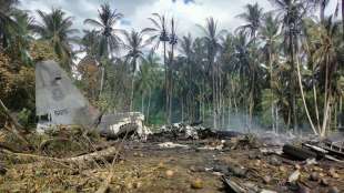Philippinisches Milit&auml;rflugzeug bei Landung verungl&uuml;ckt - Mindestens 29 Tote