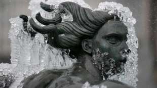 Heftiger Schneefall in Großbritannien bremst Impfkampagne