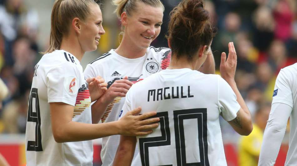 DFB-Frauen mühen sich in Griechenland zum Sieg