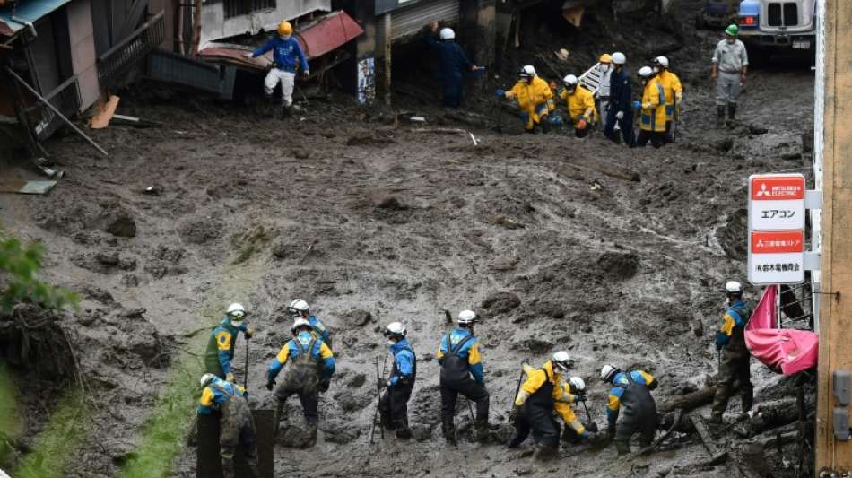 Dutzende Menschen nach Erdrutsch in Japan weiterhin vermisst