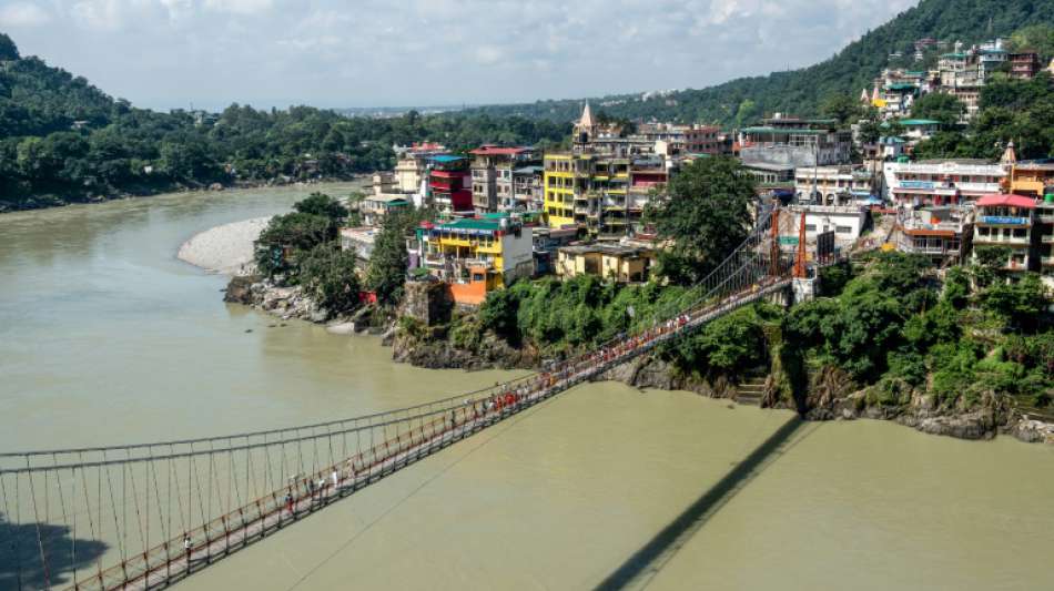 Französin nach Dreh von Nacktvideo auf heiliger Brücke in Indien festgenommen
