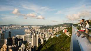 Hongkonger Seniorin am Telefon um 26,6 Millionen Euro betrogen