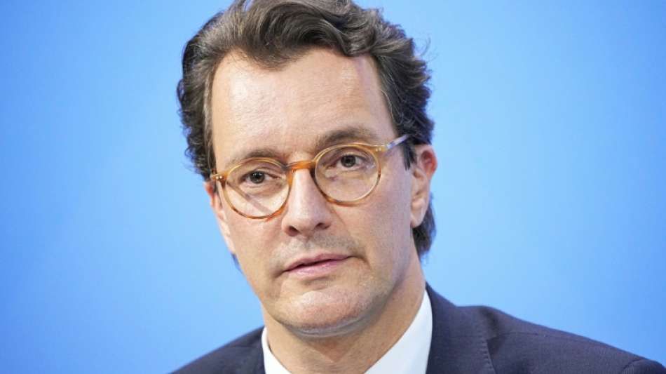 NRW-Ministerpr&auml;sident W&uuml;st f&uuml;r z&uuml;gige und sorgf&auml;ltige Einf&uuml;hrung von Impfpflicht