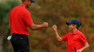 Gemeinsam mit seinem Sohn: Tiger Woods zur&uuml;ck auf dem Golfplatz