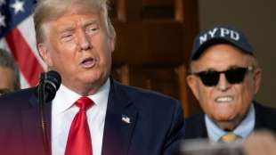 Trump bezeichnet Wohnungsdurchsuchung bei Giuliani als "sehr, sehr unfair"