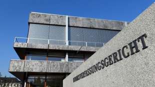 Verfassungsgericht prüft kritische Äußerungen Seehofers über die AfD