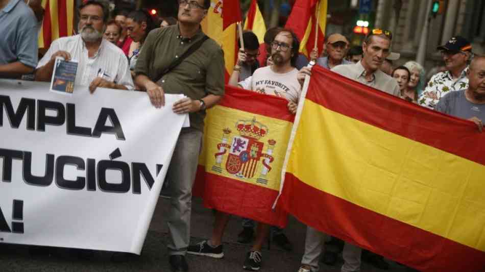 Spanisches Verfassungsgericht suspendiert  Gesetz zu Unabh