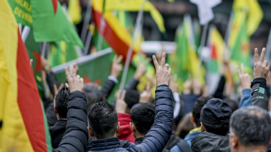 Kurdische Gemeinde fordert friedliche Proteste und beklagt Provokationen