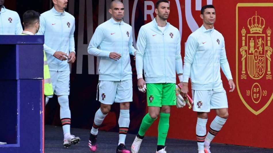 Medien: Nach Spaniens Busquets auch Portugal zunächst in EM-Quarantäne