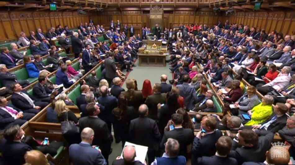 Unterhaus lehnt alle acht Alternativen zu Brexit-Abkommen ab