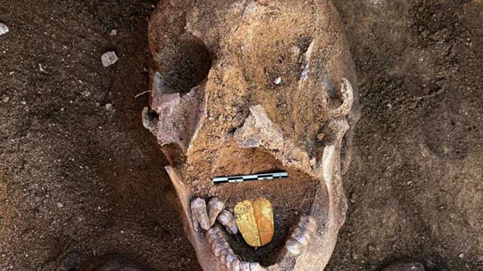 Forscher entdecken ägyptische Mumien mit vergoldeten Zungen 