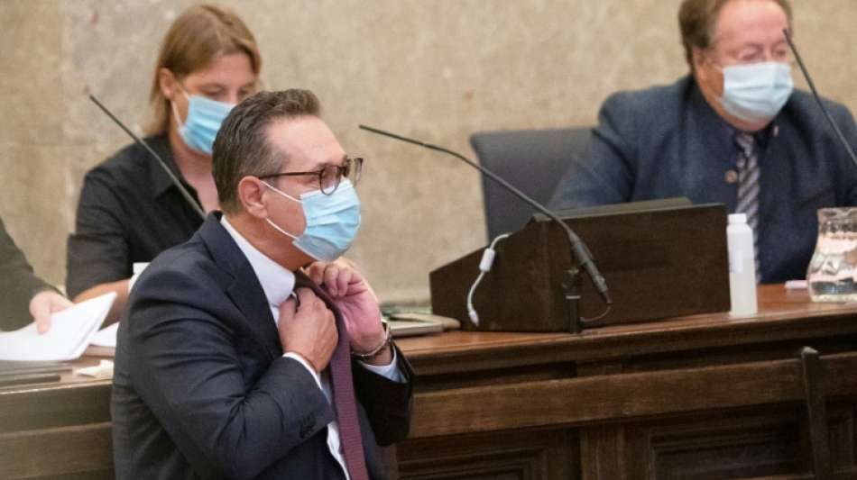 &Ouml;sterreichs Ex-Vizekanzler Strache zu 15 Monaten auf Bew&auml;hrung verurteilt