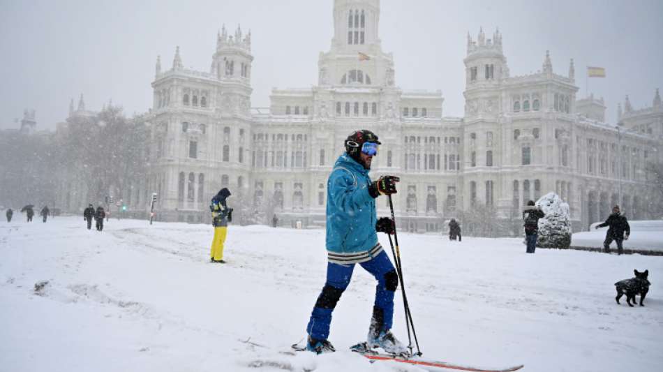 Spaniens Hauptstadt Madrid versinkt im Schnee