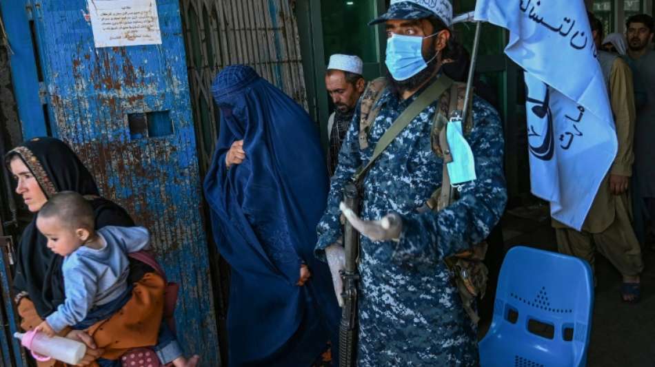 Taliban machen Verh&uuml;llung mit Niqab an Hochschulen zur Pflicht f&uuml;r Frauen