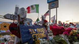 Walmart in El Paso hat drei Monate nach tödlichem Angriff wieder geöffnet