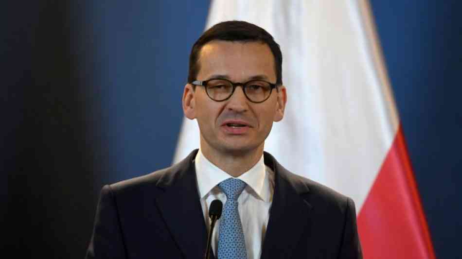 Morawiecki bildet polnische Regierung um und besucht EU-Kommissionschef Juncker