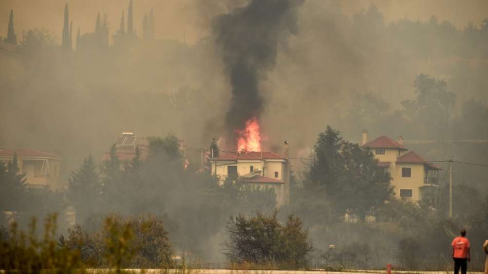 Zwei Tote bei Br&auml;nden im Norden Athens
