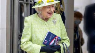 Queen macht Russland-Witz bei erstem öffentlichen Aufritt seit fast fünf Monaten