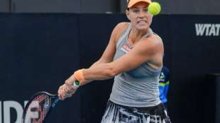 Sorgen vor Australian Open: Kerber gibt in Adelaide verletzt auf