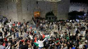 Polizei lässt Absperrungen in Ost-Jerusalem räumen