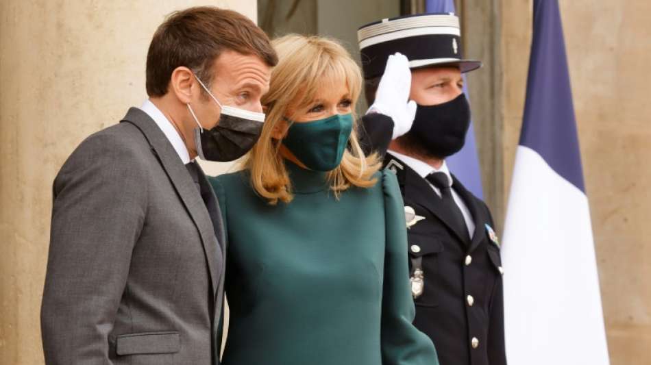 Franz&ouml;sisches Pr&auml;sidentenpaar gegen Corona geimpft