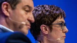 Kramp-Karrenbauer berät mit CSU-Landtagsfraktion über Klimapolitik