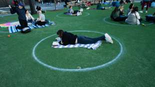 US-Behörden halbieren Abstandsregeln an Schulen