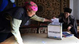 Nationalistischer Regierungschef Favorit bei Präsidentschaftswahl in Kirgistan 