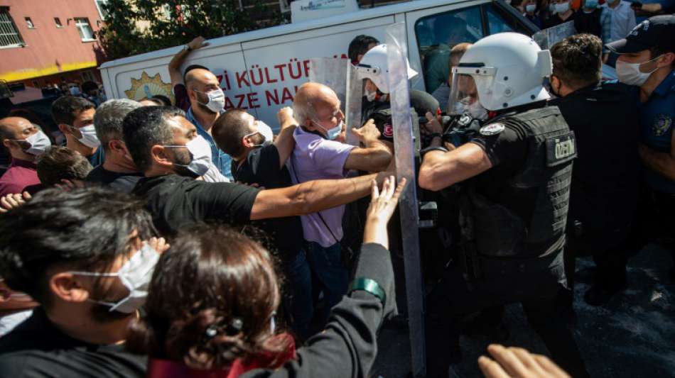Inhaftierte türkische Anwältin stirbt am 238. Tag ihres Hungerstreiks in Istanbul
