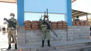 Lebenslange Haftstrafen gegen 32 Ex-Militärs wegen Putschversuchs in der Türkei