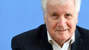 Seehofer k&uuml;ndigt verst&auml;rkte Kontrollen im Grenzgebiet zu Polen an