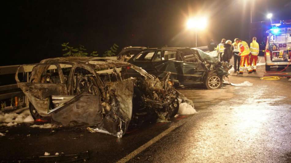 Zwei Autofahrer bei Frontalzusammenstoß im Schwarzwald getötet