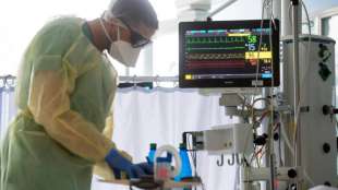 Bundesregierung wirbt trotz Pandemie ausländische Pflegekräfte an