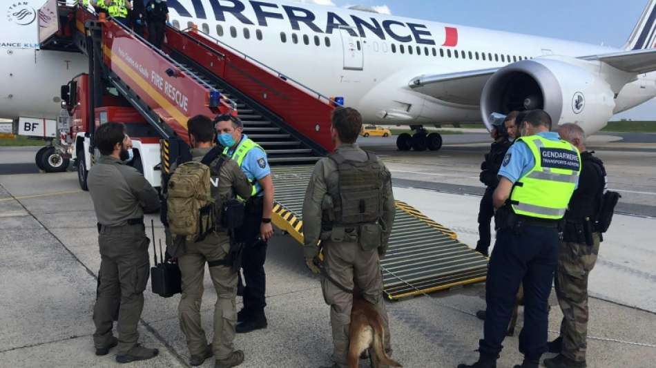 Falscher Sprengstoff-Alarm in Paris wegen Air-France-Flugzeugs aus dem Tschad