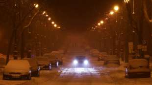 Autofahrer auf A2 sitzen in eisiger Kälte fest