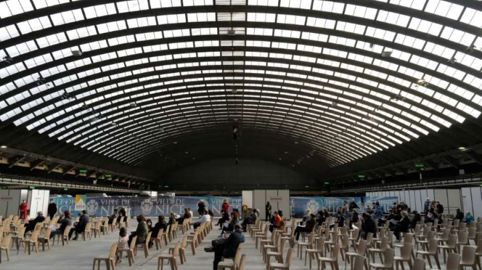 Frankreich impft alle Menschen mit Begleiterkrankungen ab 18