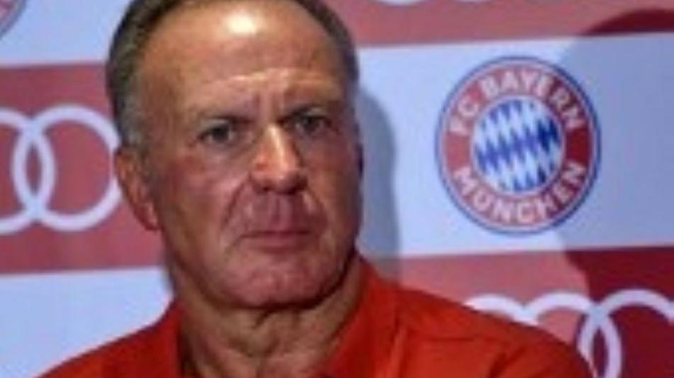 Gehaltsobergrenzen im Fußball: Rummenigge für neuen Vorstoß