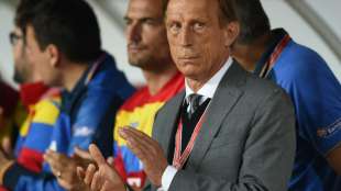 "Einige heiße Eisen": Daum will im Fußballgeschäft bleiben