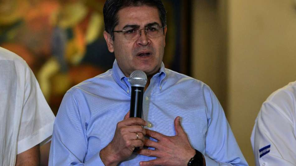 Dutzende Verb&auml;nde fordern R&uuml;cktritt des Pr&auml;sidenten von Honduras