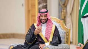 Saudiarabischer Kronprinz besucht erstmals nach jahrelangem Kontaktabbruch Katar