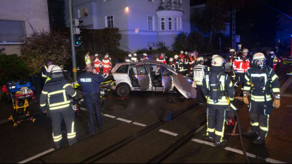 16-Jähriger bei Verkehrsunfall nach Hochzeitsfeier getötet