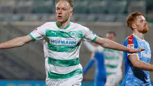 Fürth schlägt Kiel: Aufstiegsrennen beginnt von vorne