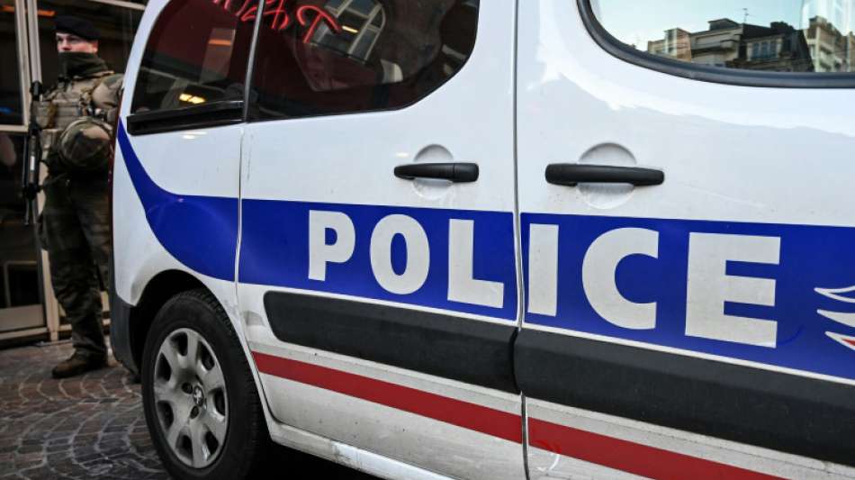 Pariser Polizei tötet mit Messer bewaffneten Mann 