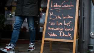 Mann aus N&uuml;rnberg wegen F&auml;lschung hunderter Impfp&auml;sse in Untersuchungshaft