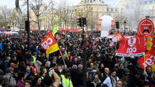 Hunderttausende demonstrieren in Frankreich gegen Rentenreform