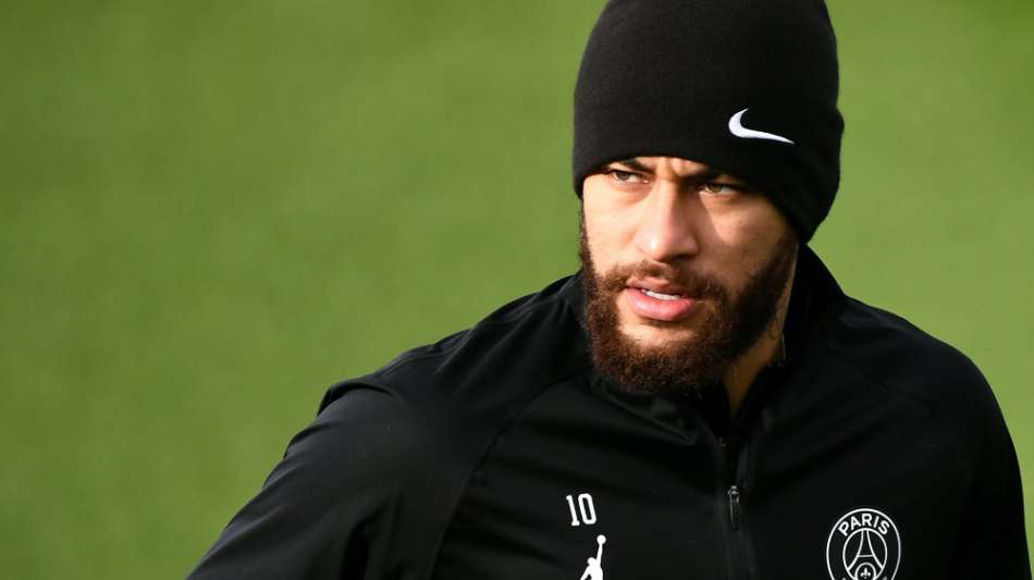 Neymar wegen homophober Äußerungen gegen Freund seiner Mutter angezeigt