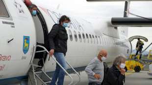 UN-Luftfahrtorganisation empfiehlt ein Meter Abstand zwischen Passagieren