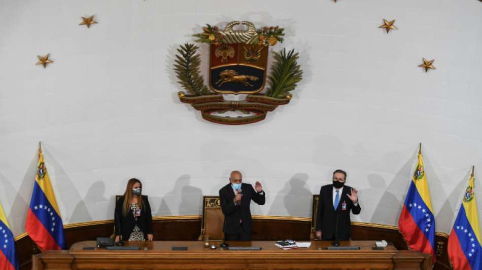 Neu gewähltes Parlament in Venezuela tritt zuammen