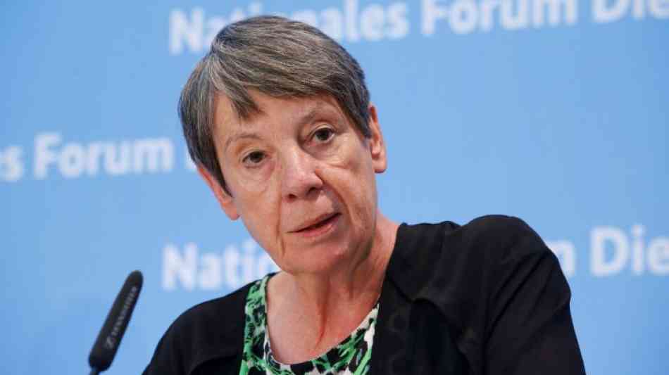 Hendricks will Ergebnisse bei Merkels Diesel-Treffen mit Kommunen